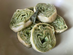 Girelle di pasta fresca alla ricotta e spinaci